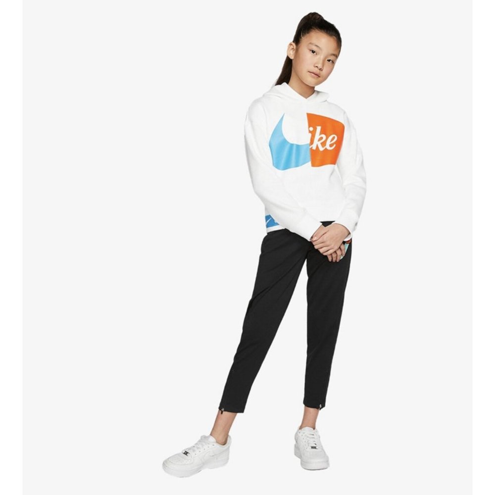 • Nike NSW Hoodie •